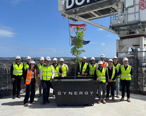 Construction-Assignments-11.-LNA_25.10.09-Topping-out-group-image–(1)